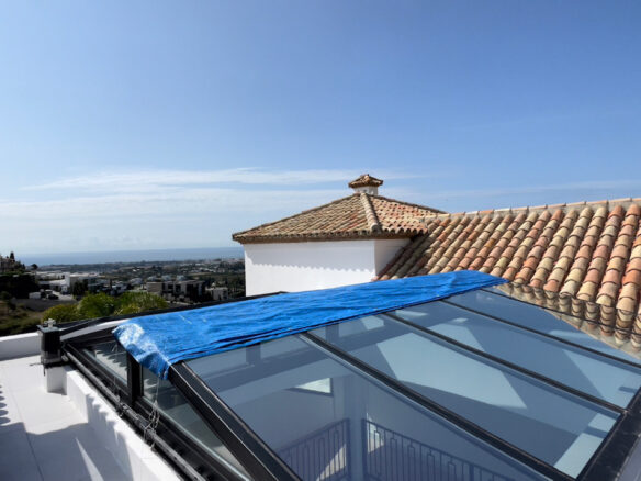 Benahavis  – Modern 5B Villa – Turn Key – Open Views