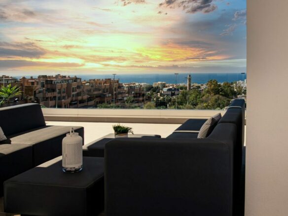 Marbella Hillside -3B Modern Penthouse – Sea Views