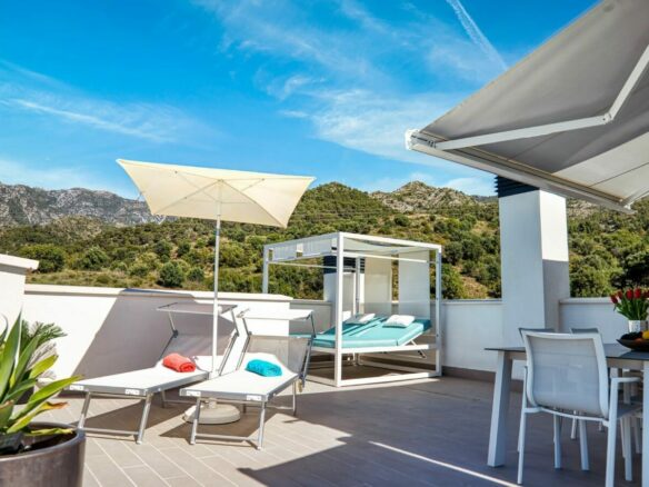 Marbella Hillside -3B Modern Penthouse – Sea Views