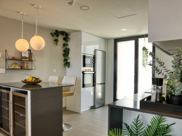Marbella Hillside -3B Modern Penthouse – Sea Views