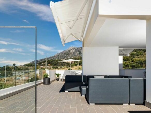 Marbella Hillside -3B Modern Penthouse – Sea Views
