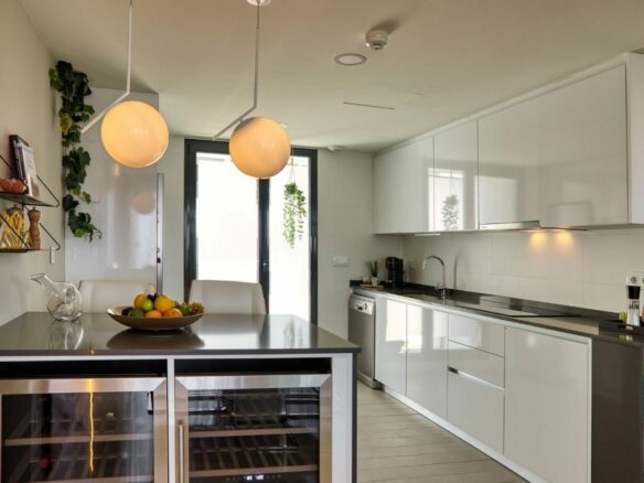 Marbella Hillside -3B Modern Penthouse – Sea Views