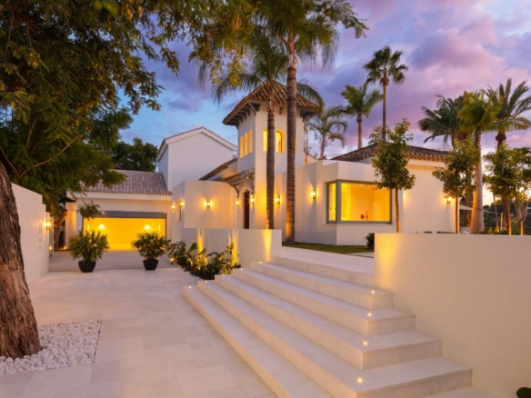 Nueva Andalucia – 7B Mansion -1st Line Golf – RENT