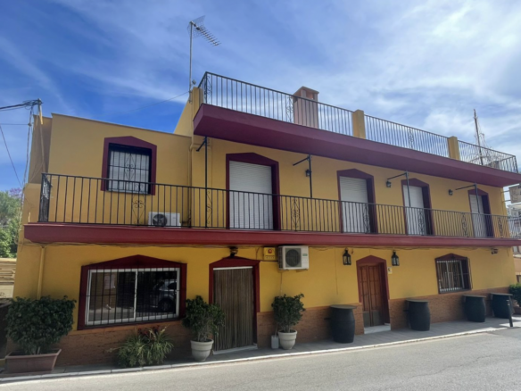 Benahavis – Hostel & Restaurant – 1st Line Golf