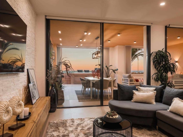 Nueva Andalucia – 3B Penthouse – Panoramic Sea & Coastal Views