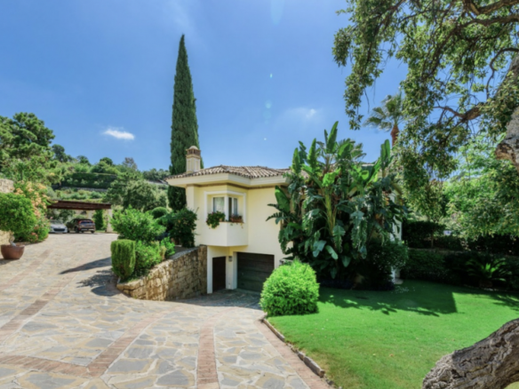 SOLD – Bargain – La Zagaleta – 4B Villa