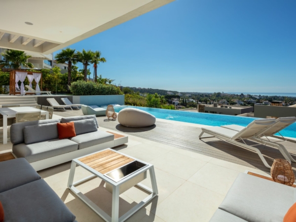 Nueva Andalucia – 5B Modern villa – Panoramic Views