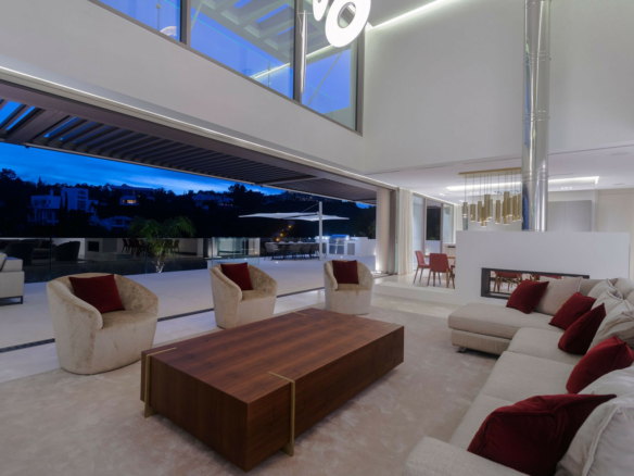 For sale  – Benahavis –  Modern 5B villa – Panoramic views 🌳