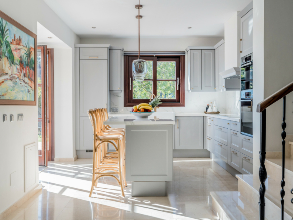 El Madroñal – 6B Villa – Gated