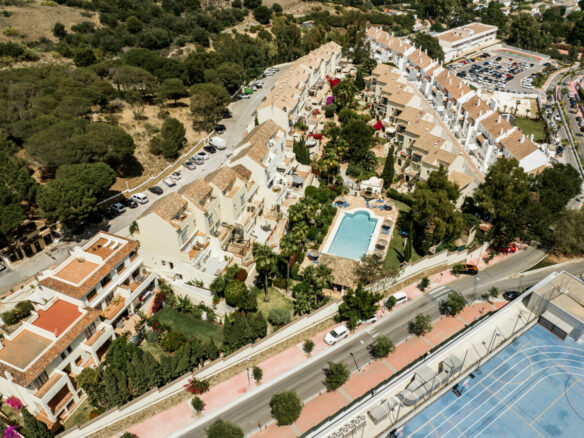 Los Pinos de Aloha – 3B Penthouse – Key Ready