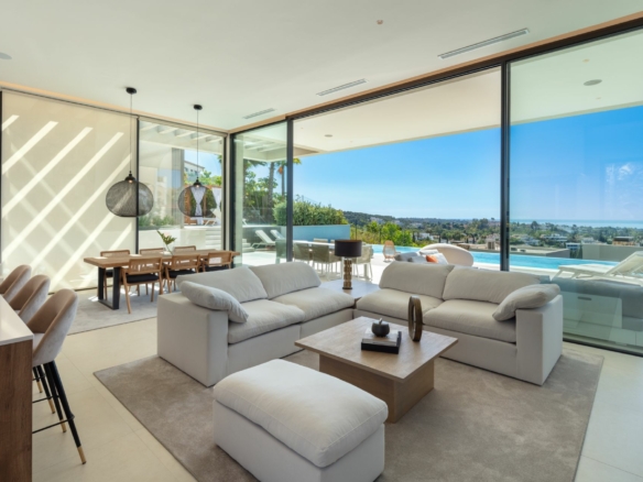 Nueva Andalucia – 5B Modern villa – Panoramic Views
