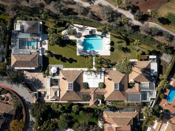 Nueva Andalucia – 7B MANSION – Gated – RENT – POA