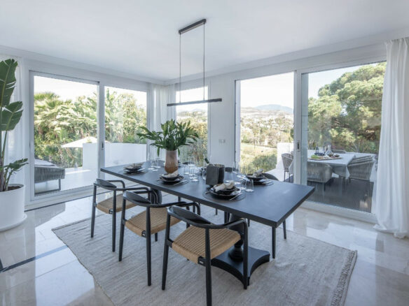 Nueva Andalucia -4B Villa -Turn key ready