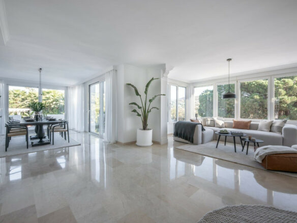 Nueva Andalucia -4B Villa -Turn key ready