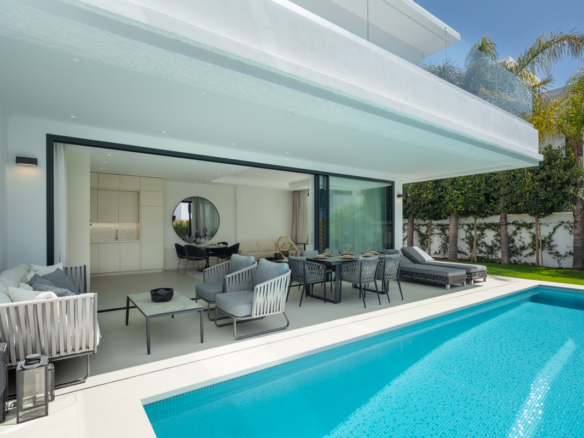 🏡✨ FOR SALE: Modern Villa on the Golden Mile – Beachside Paradise 🌊☀️
