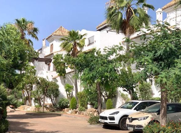 Mirador del Paraiso – Semi detached villa -Gated