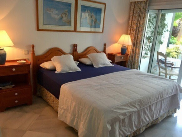 Golden Mile -2B Garden Apt – Beachfront -RENT