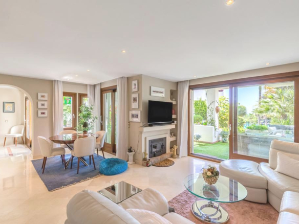 Mirador del Paraiso – Semi detached villa -Gated