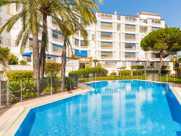 Playas del Duque – Puerto Banus – 3B Apt.  – Prime Location