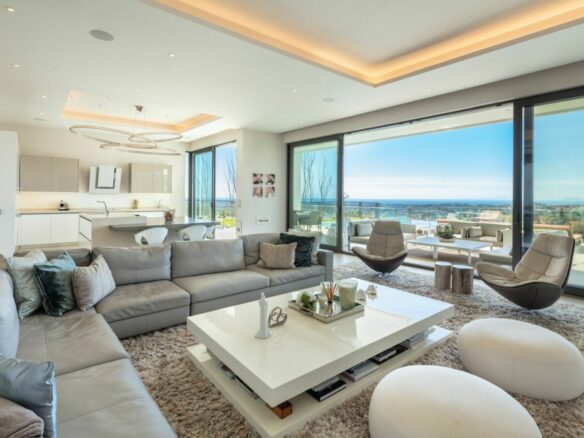 SOLD – El Herrojo  -7B Modern Villa – Panoramic Sea Views