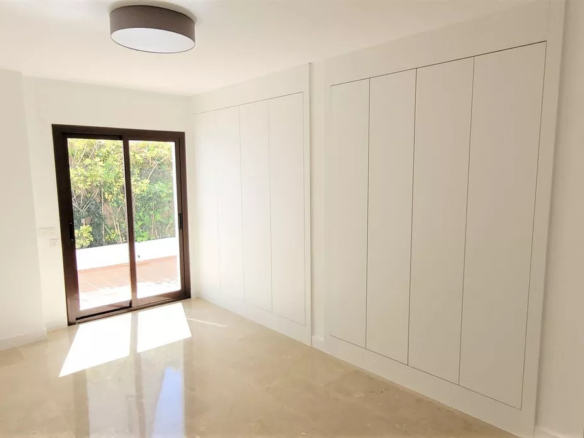 Marbella Golden Mile  – 3B Apartment – West Facing