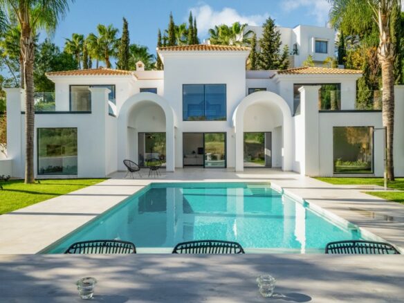 El Paraiso -5B Villa -Turn Key ready