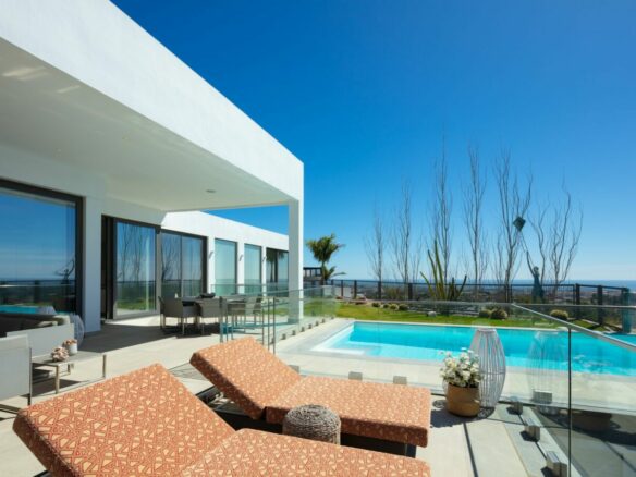 SOLD – El Herrojo  -7B Modern Villa – Panoramic Sea Views