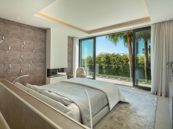 SOLD – El Herrojo  -7B Modern Villa – Panoramic Sea Views