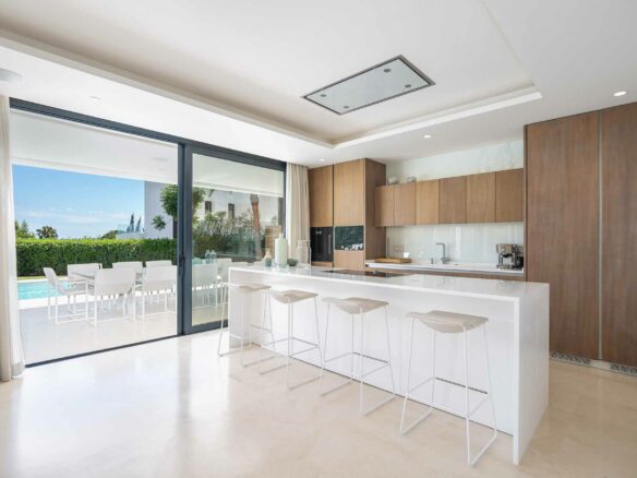 Altos Puente Romano – 6B Modern Villa  – Gated – For RENT