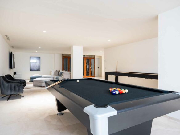 Altos Puente Romano – 6B Modern Villa  – Gated – For RENT