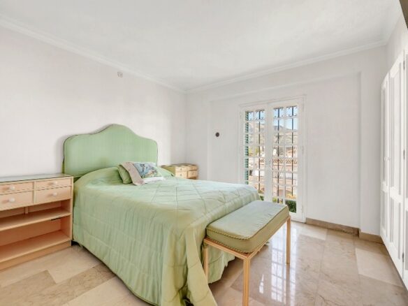 Aloha Pueblo – Townhouse + 3 Shops -Sea Views – Lift