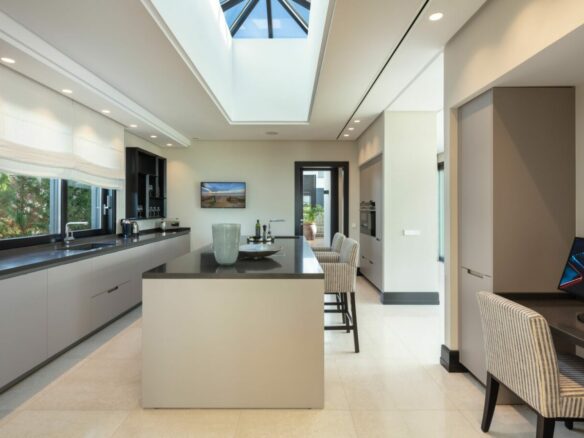 Nueva Andalucia – 5B Luxury Villa – Turn Key ready