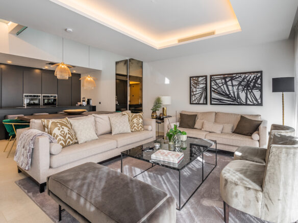 🌊FRONTLINE BEACH LUXURY TOWNHOUSE – TURNKEY-GATED – ESTEPONA 🏝️