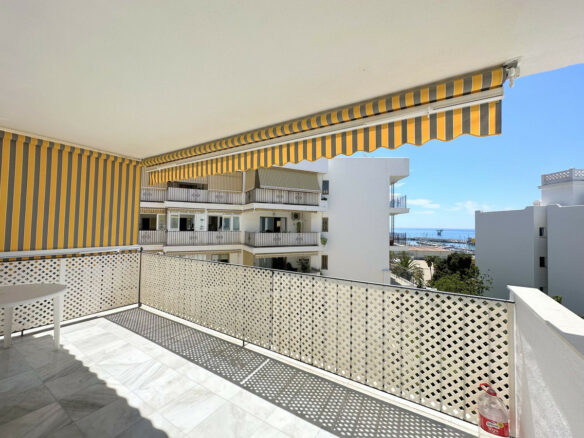 Marbella Town- 3B Apartment – Sea Views