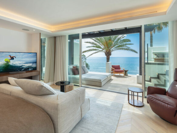Puente Romano – 4B Penthouse – Beachfront