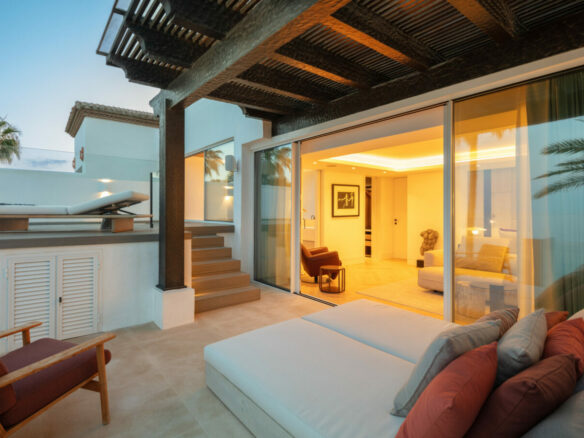 Puente Romano – 4B Penthouse – Beachfront