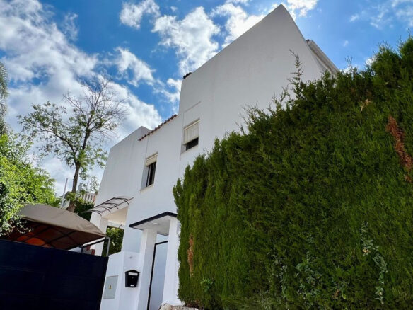 Nueva Andalucia – 3B Villa -Central