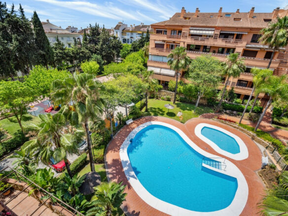 Golden Mile – 3B Penthouse near Beach & Town