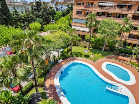 Golden Mile – 3B Penthouse near Beach & Town