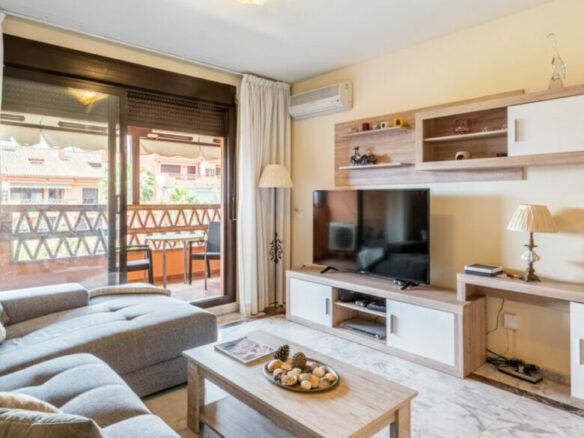 Golden Mile – 3B Penthouse near Beach & Town