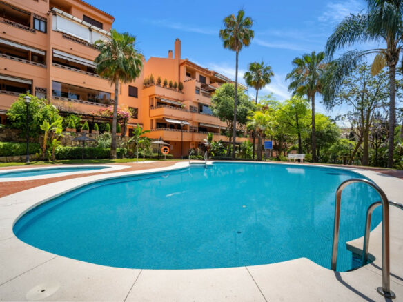Golden Mile – 3B Penthouse near Beach & Town