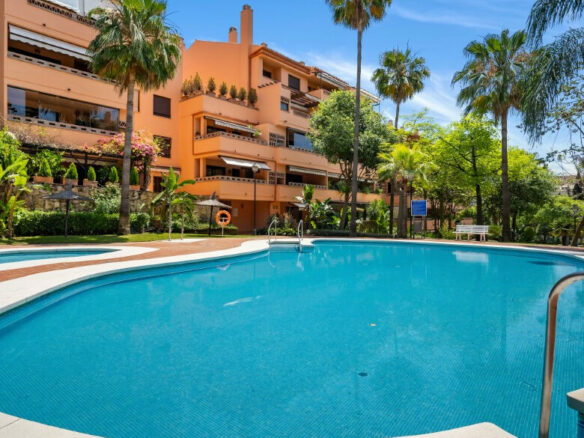 Golden Mile – 3B Penthouse near Beach & Town