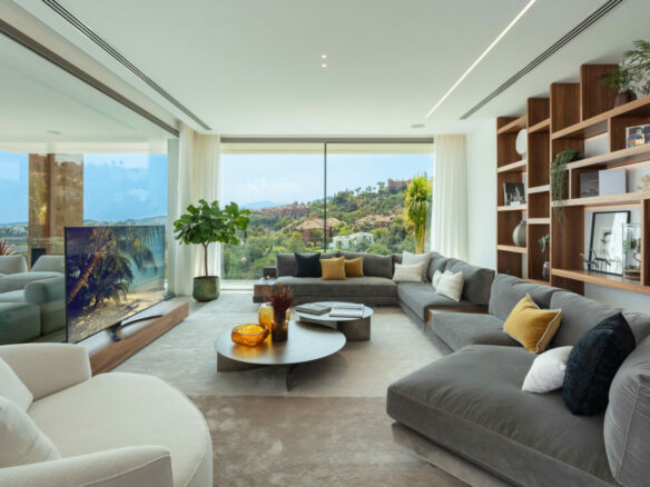 SOLD – La Quinta – 6B Modern Villa – Sea Views  – Gated