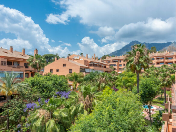 Golden Mile – 3B Penthouse near Beach & Town