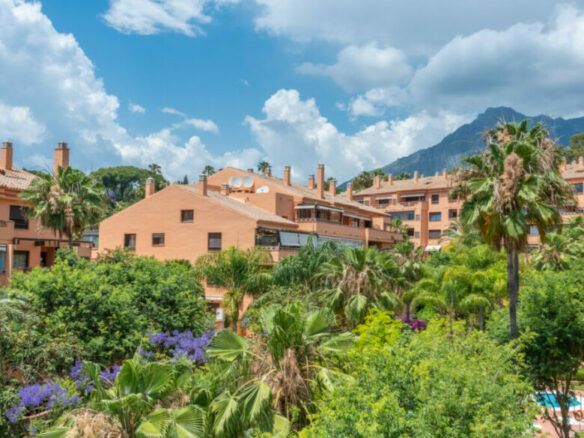 Golden Mile – 3B Penthouse near Beach & Town
