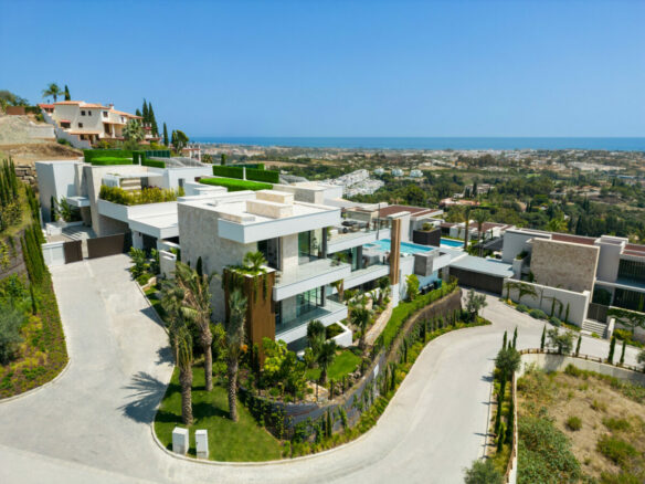 SOLD – La Quinta – 6B Modern Villa – Sea Views  – Gated