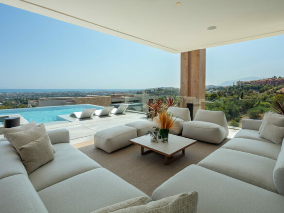 SOLD – La Quinta – 6B Modern Villa – Sea Views  – Gated