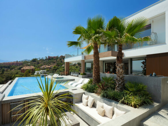 SOLD – La Quinta – 6B Modern Villa – Sea Views  – Gated