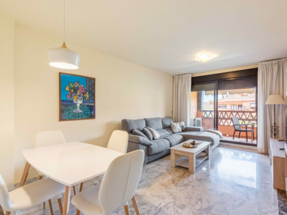 Golden Mile – 3B Penthouse near Beach & Town
