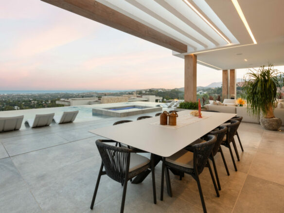 SOLD – La Quinta – 6B Modern Villa – Sea Views  – Gated